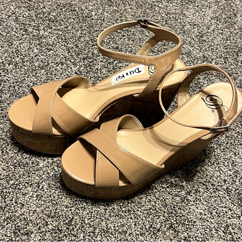 Cork Wedge Sandals in Beige Women’s Size 9